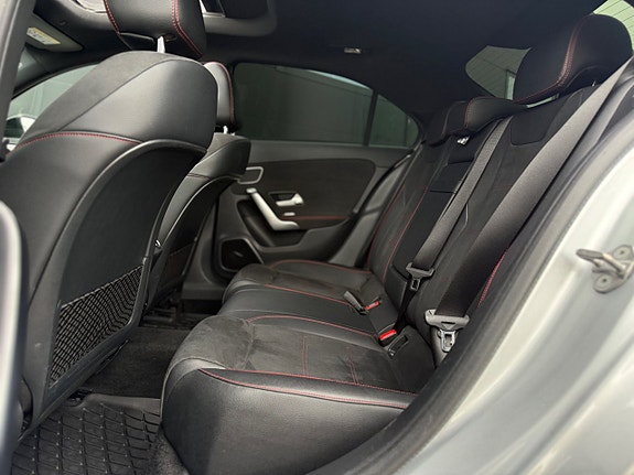 Mercedes-Benz A220 14 of 23