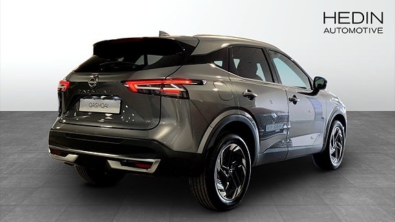 Nissan Qashqai 2 of 5