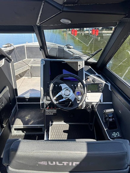 Ultima U870 demo - Med eller utan Yamaha 250 (9 h!) 7 of 12