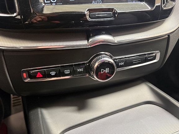 Volvo XC60 19 of 25