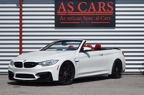 BMW M4 2 of 5