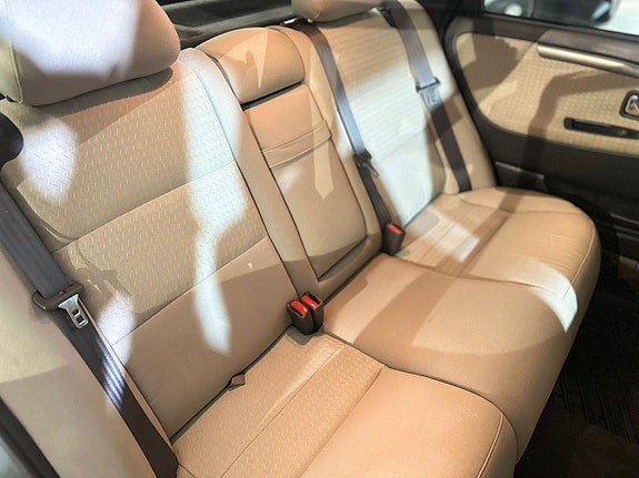 Volvo V40 11 of 14