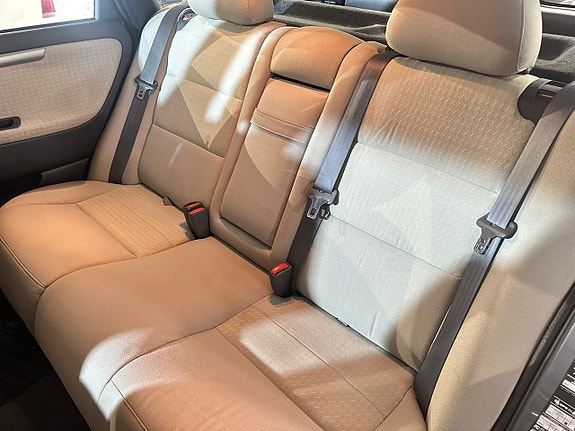 Volvo V40 9 of 14