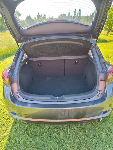 Mazda 3 3 of 5
