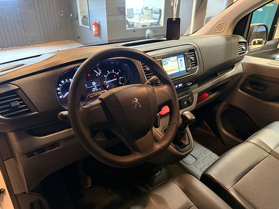 Peugeot Expert 8 of 18
