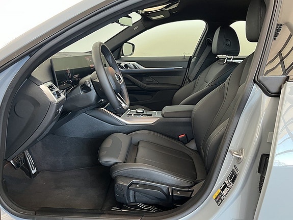 BMW i4 5 of 5