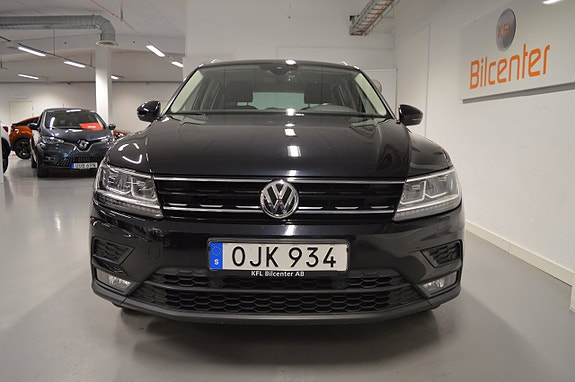 Volkswagen Tiguan 10 of 30