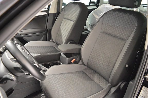 Volkswagen Tiguan 17 of 30