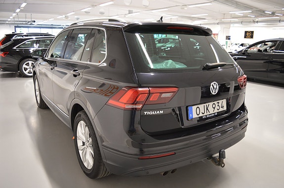 Volkswagen Tiguan 8 of 30