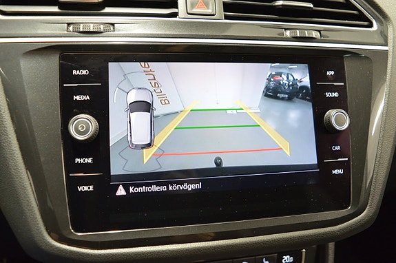 Volkswagen Tiguan 25 of 30