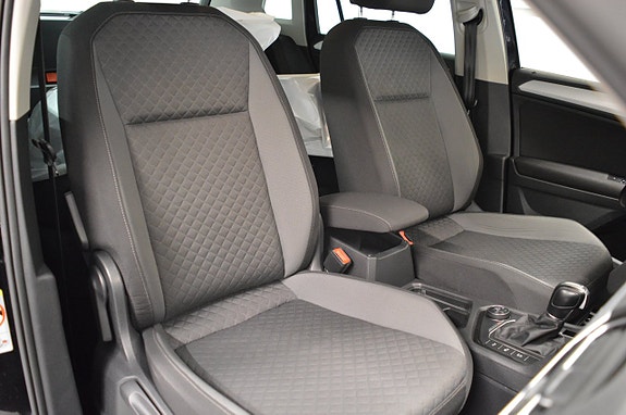 Volkswagen Tiguan 19 of 30