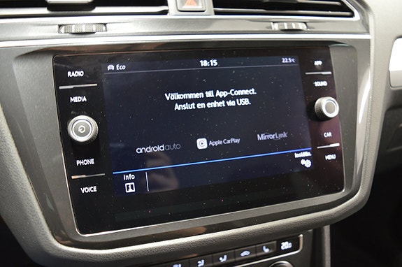 Volkswagen Tiguan 22 of 30