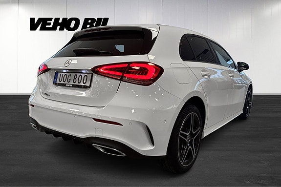 Mercedes-Benz A250 e 3 of 5