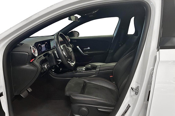 Mercedes-Benz A250 e 5 of 5