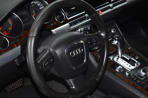 Audi A8 5 of 5