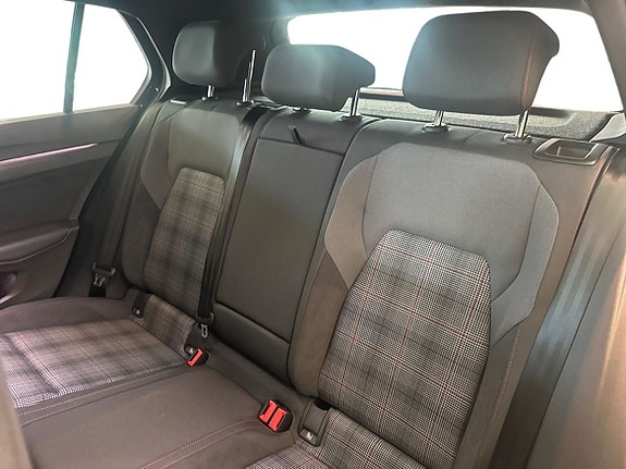 Volkswagen Golf VIII 20 of 22