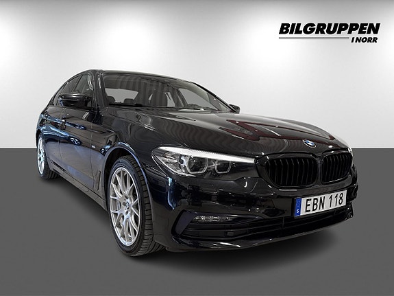 BMW 520d 3 of 5