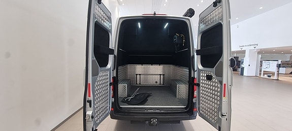 Volkswagen Crafter 6 of 12