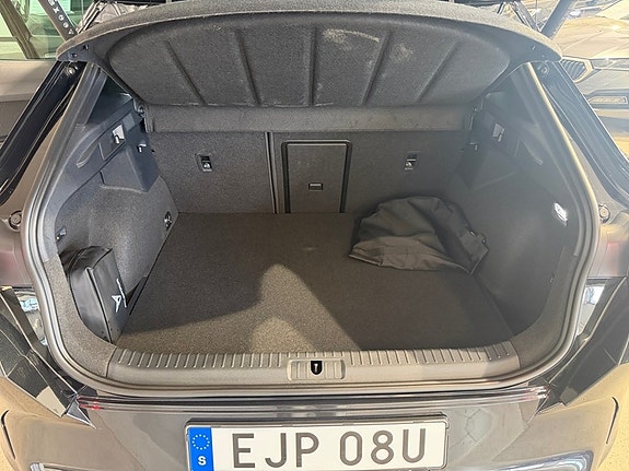 Cupra Formentor e-HYBRID 8 of 12