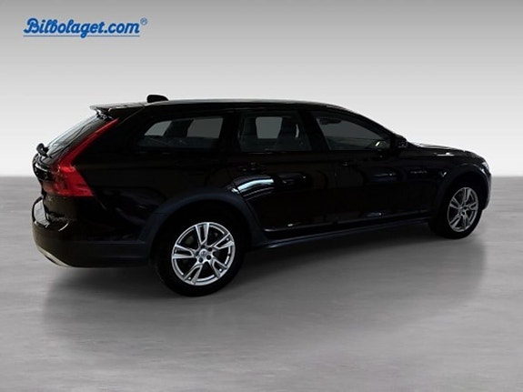 Volvo V90 Cross Country 4 of 5