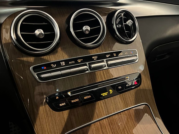 Mercedes-Benz GLC250 d 22 of 28