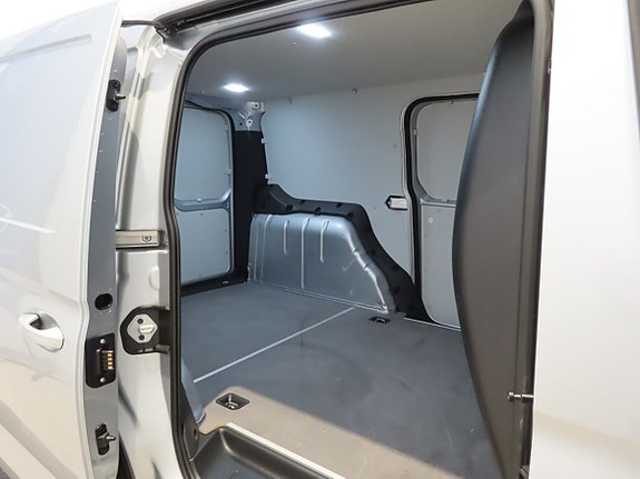 Volkswagen Caddy Maxi 9 of 20
