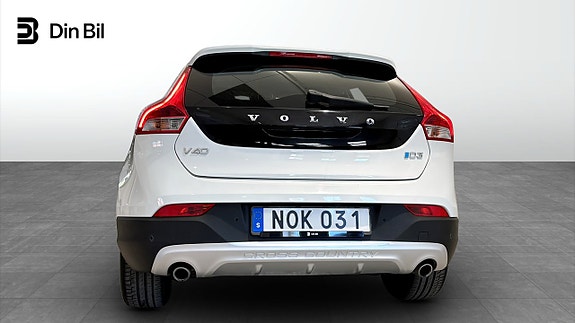 Volvo V40 Cross Country 5 of 5