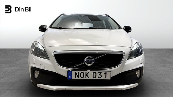 Volvo V40 Cross Country 4 of 5