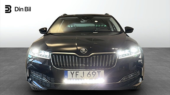Skoda Superb 4 of 5