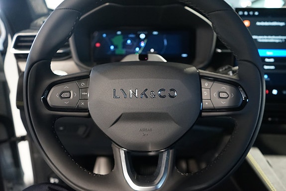 Lynk & Co 01 3 of 11