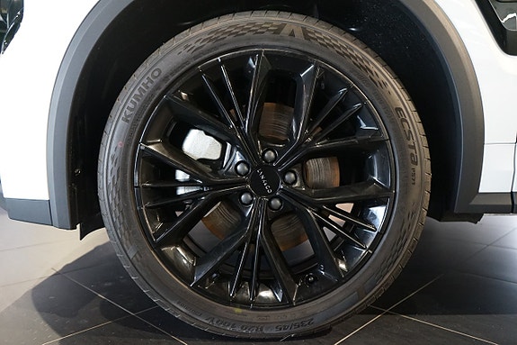 Lynk & Co 01 9 of 11