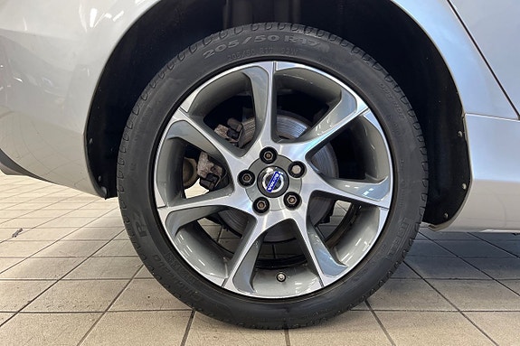 Volvo V40 10 of 21