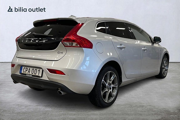 Volvo V40 6 of 21