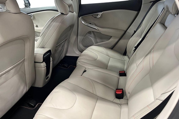 Volvo V40 19 of 21