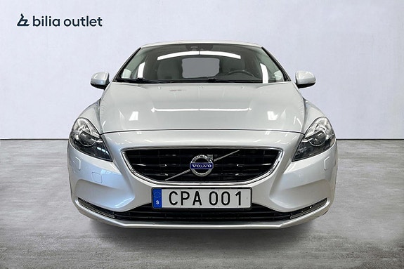 Volvo V40 9 of 21
