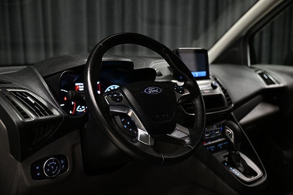 Ford Transit Connect 13 of 25
