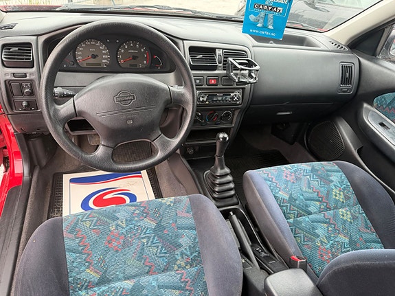 Nissan Almera 13 of 20