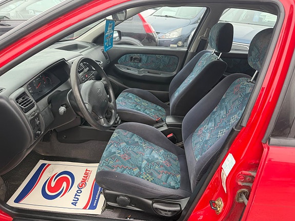 Nissan Almera 14 of 20