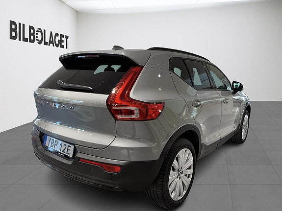 Volvo EX40 4 of 19