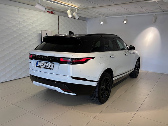 Land Rover Range Rover Velar 3 of 5