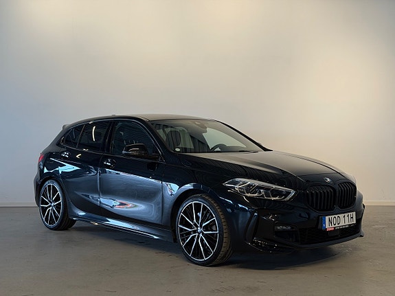 BMW 120d 2 of 5