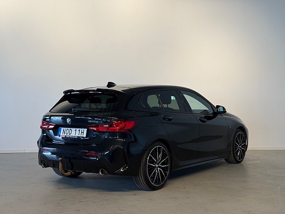 BMW 120d 3 of 5