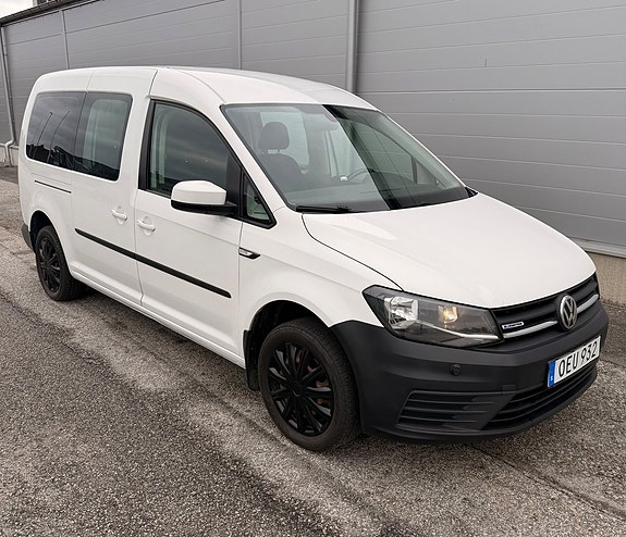 Volkswagen Caddy Maxi 2 of 5