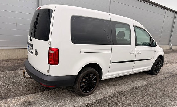 Volkswagen Caddy Maxi 4 of 5