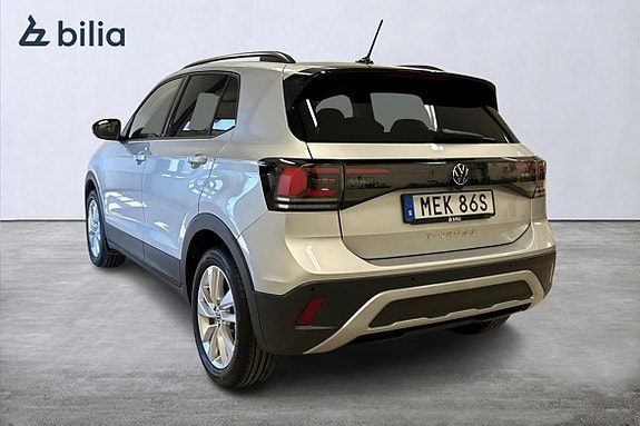 Volkswagen T-Cross 2 of 5