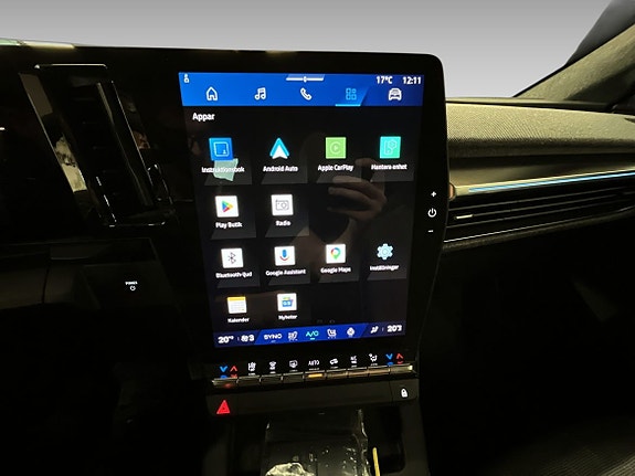 Renault Scenic E-Tech 13 of 16