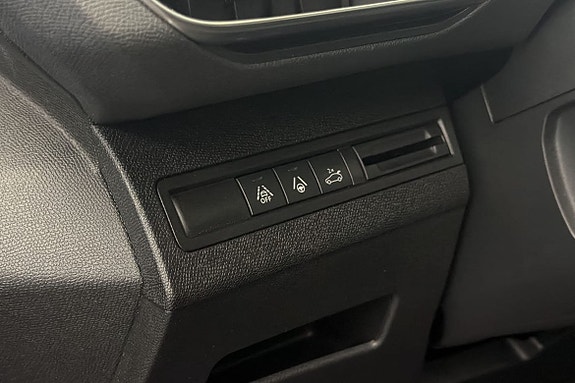 Peugeot 5008 8 of 16