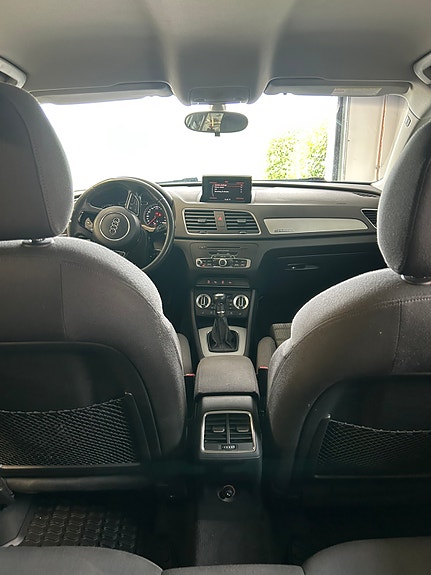 Audi Q3 3 of 4