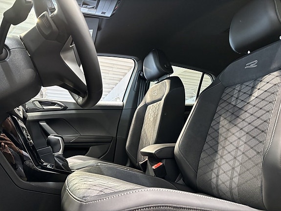 Volkswagen T-Cross 9 of 19