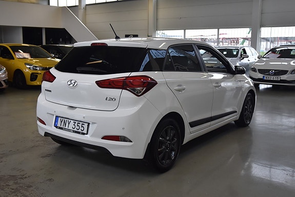 Hyundai i20 3 of 5